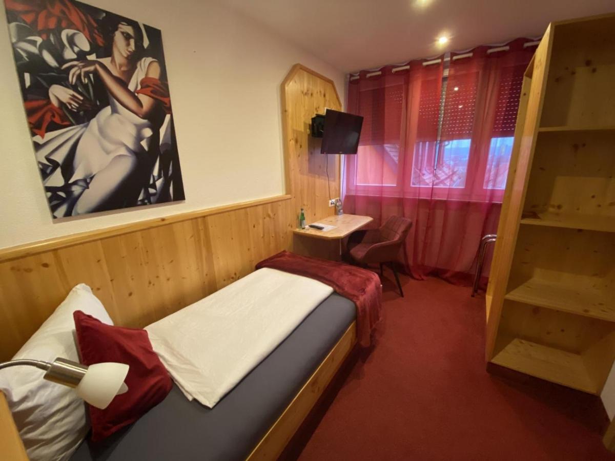 Hotel Wilder Mann Feuchtwangen Ngoại thất bức ảnh