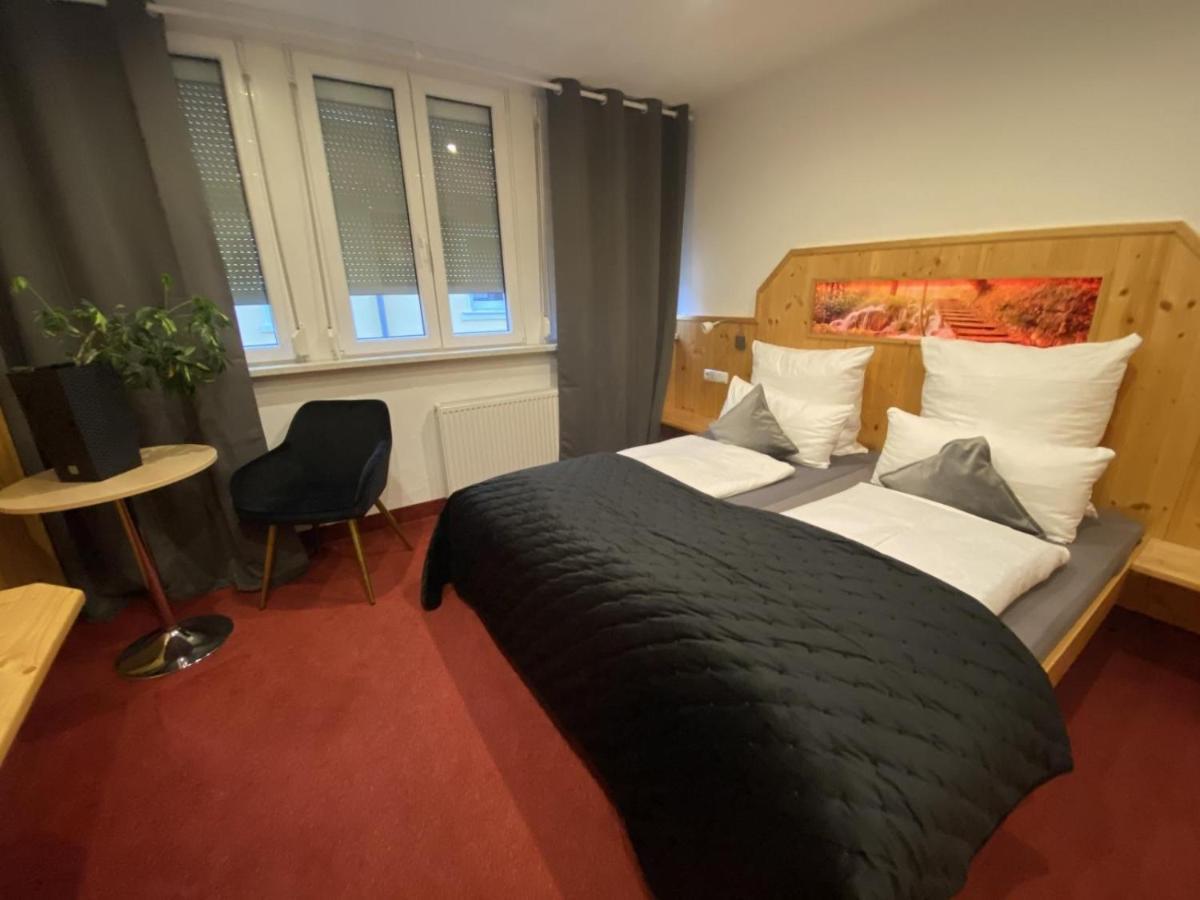 Hotel Wilder Mann Feuchtwangen Ngoại thất bức ảnh