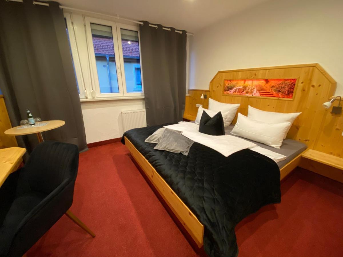 Hotel Wilder Mann Feuchtwangen Ngoại thất bức ảnh