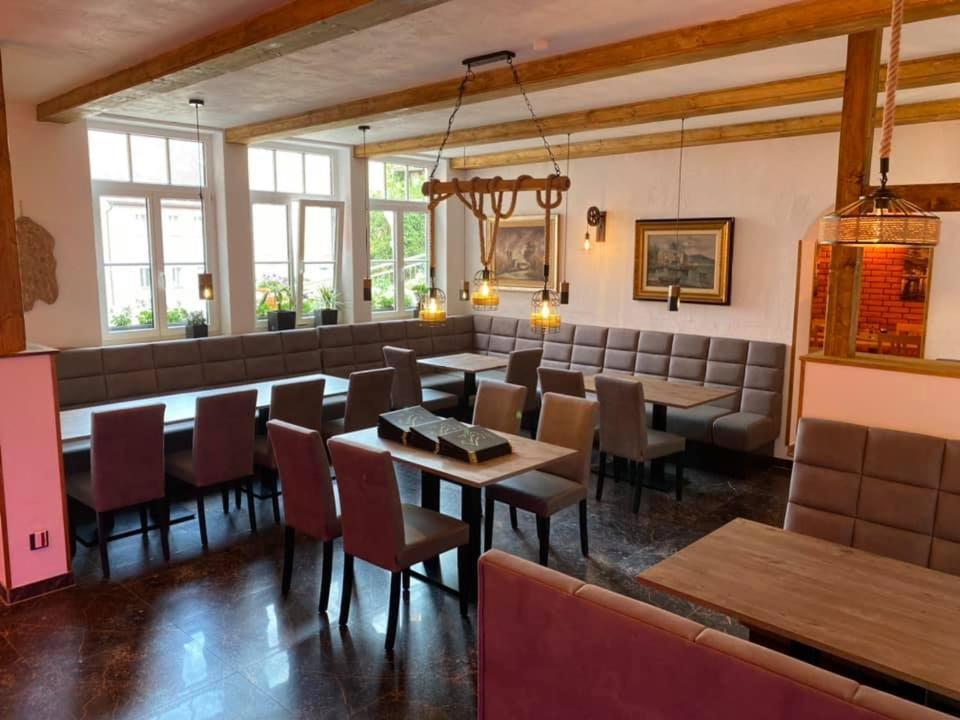 Hotel Wilder Mann Feuchtwangen Ngoại thất bức ảnh