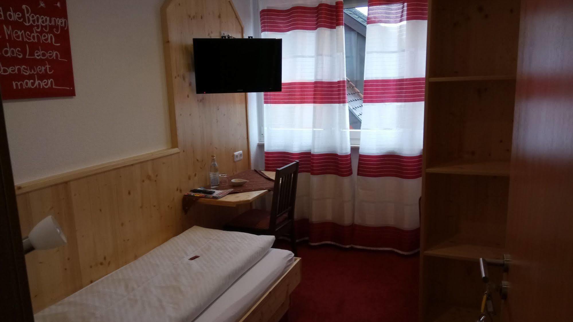 Hotel Wilder Mann Feuchtwangen Ngoại thất bức ảnh