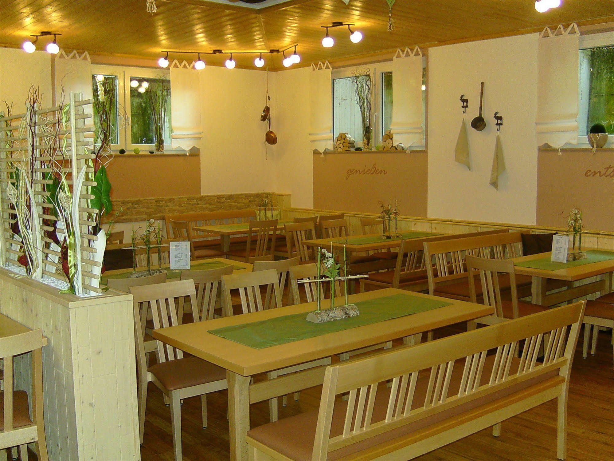 Hotel Wilder Mann Feuchtwangen Ngoại thất bức ảnh